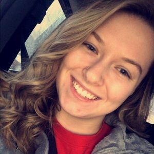 Meet your Posher, Caitlynn